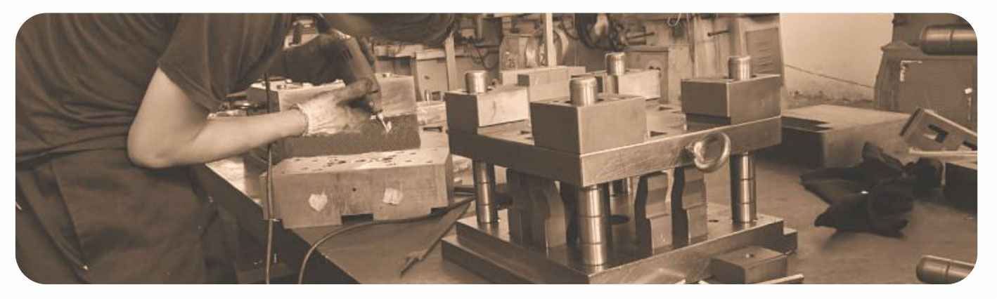 tampaggio plastica ad iniezione